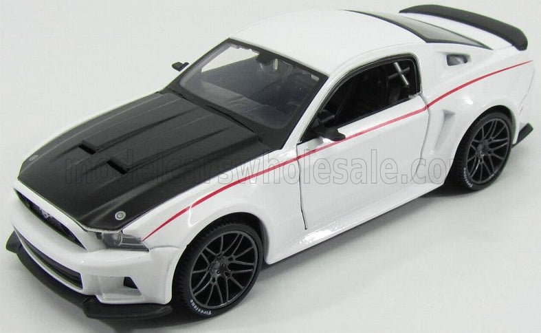 FORD USA | MUSTANG COUPE STREET RACER 2014 | WHITE BLACK