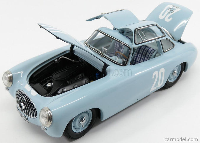 Mercedes Benz 300SL (W154) Team Daimler-Benz AG N°20 2. Miesto Bern GP 1952 H.Lang 1:18 CMC svetlomodrá
