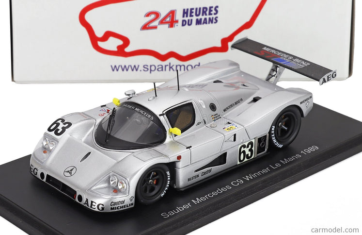 Mercedes Benz Sauber C9 5.0L Turbo V8 Team Sauber Mercedes N°63 Víťaz 24h Le Mans 1989 Jochen Mass - Manuel Reuter - Stanley Dickens 1:43 Spark Model strieborná