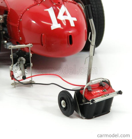 Ferrari F1 D50 Short Nose N°14 French GP 1956 Collins 1:18 CMC červená