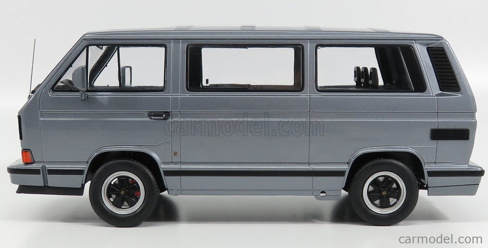 Volkswagen T3 Porsche B32 Minibus 1984 1:18 KK Scale sivá metalická