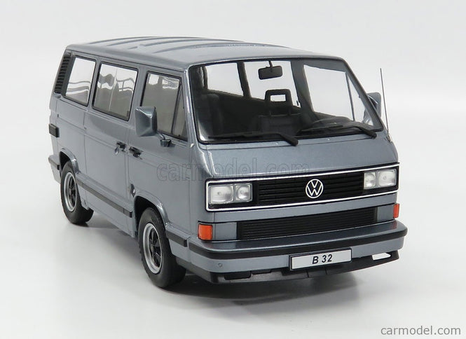 Volkswagen T3 Porsche B32 Minibus 1984 1:18 KK Scale sivá metalická