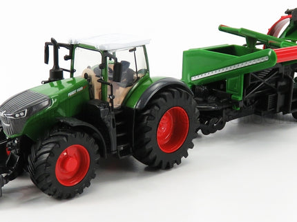 FENDT | VARIO 1050 TRACTOR WITH CULTIVATOR TRAILER 2016 | GREEN GREY RED