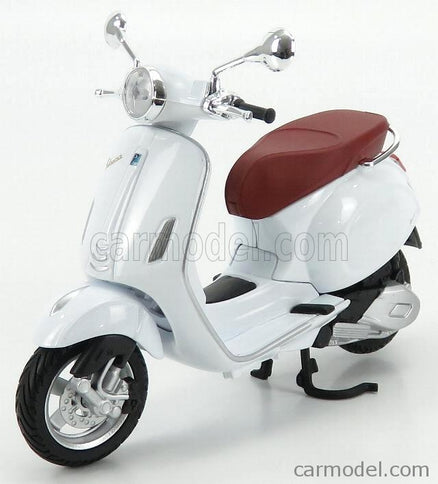 Piaggio Vespa 150 Primavera 2018 1:12 Maisto biela