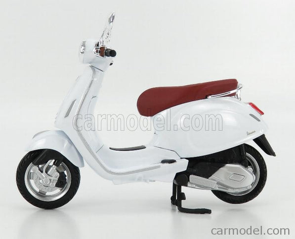 Piaggio Vespa 150 Primavera 2018 1:12 Maisto biela
