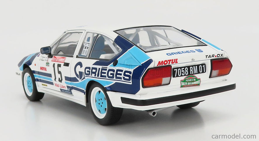 ALFA ROMEO Alfetta GTV6 N°15 Rally Des Garrigues 1986 C.Rigollet - M.Bathelot 1:18 Solido biela 2 Tone modrá