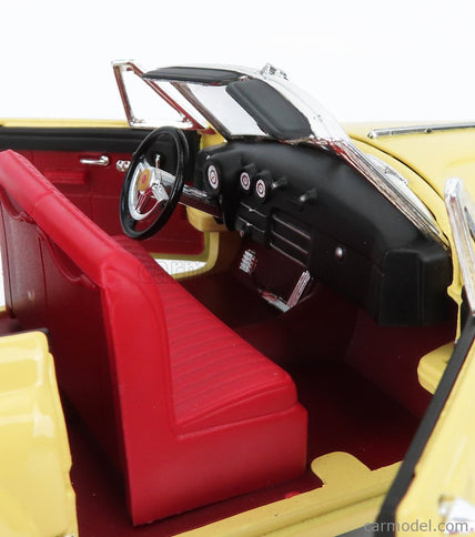 Buick Roadmaster Cabriolet Open 1949 - Charlie Babbitt Rain Man 1:18 Greenlight krémová
