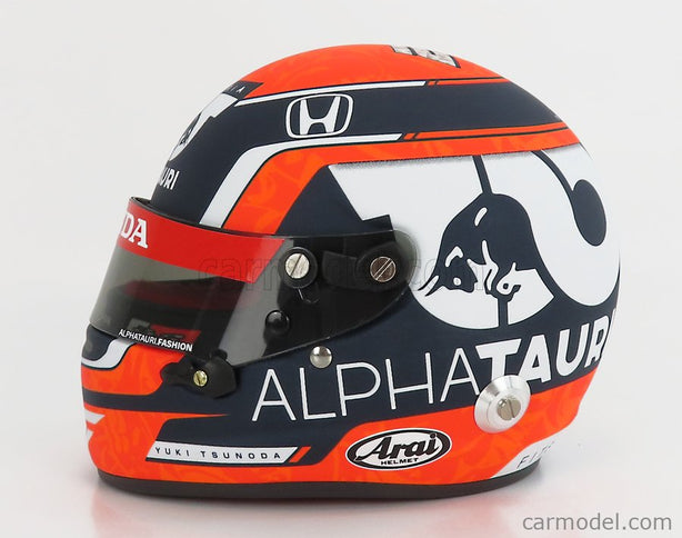 Arai Helmet F1 Helma AT02 Honda RA620H Team Alpha Tauri N°22 Sezóna 2021 Yuki Tsunoda 1:2 Mini Helmet biela čierna červená