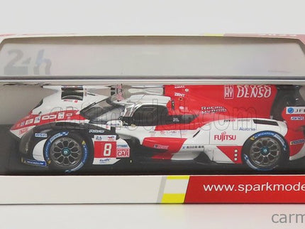 Toyota GR010 3.5L Turbo Hybrid V6 Team Toyota Gazoo Racing N°8 Víťaz 24h Le Mans 2022 S.Buemi - B.Hartley - R.Hirakawa 1:43 Spark Model biela červená sivá