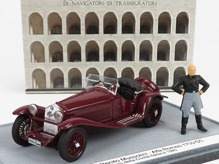 ALFA ROMEO 1750GS Spider With Mussolini Figúrka - Palazzo Della Civilta' Italiana Roma 1940 1:43 Brumm bordó
