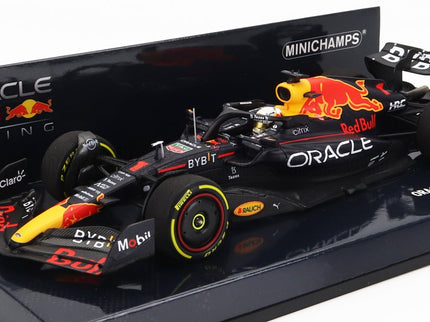 RED BULL | F1  RB18 TEAM ORACLE RED BULL RACING N 1 WINNER CANADIAN GP WORLD CHAMPION 2022 MAX VERSTAPPEN | MATT BLUE YELLOW RED