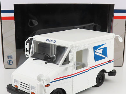 GRUMMAN | LLV TRUCK VAN USPS MAIL POST 2010 | WHITE