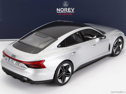 Audi GT RS E-Tron 2021 1:18 Norev strieborná