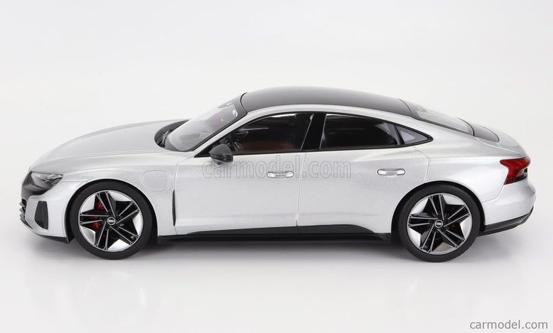 Audi GT RS E-Tron 2021 1:18 Norev strieborná