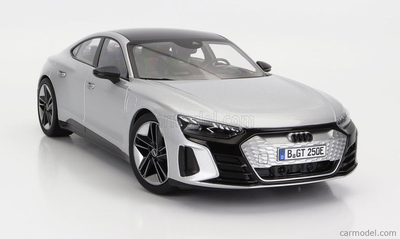 Audi GT RS E-Tron 2021 1:18 Norev strieborná