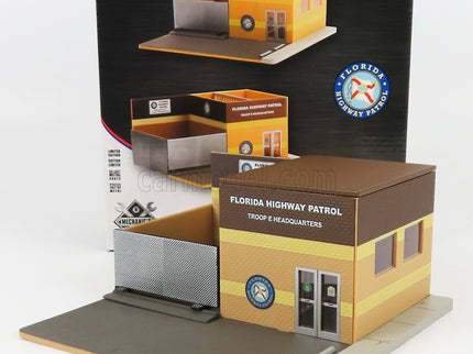 Accessories Set Officina Garage Mechanic's Corner Pursuit Central Command Florida Highway Patrol Station 1:64 Greenlight hnedá krémová