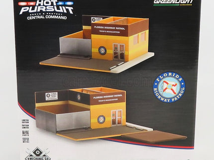 Accessories Set Officina Garage Mechanic's Corner Pursuit Central Command Florida Highway Patrol Station 1:64 Greenlight hnedá krémová