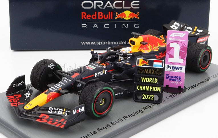 RED BULL | F1  RB18 TEAM ORACLE RED BULL RACING N 1 WINNER JAPAN GP WITH PIT BOARD WORLD CHAMPION 2022 MAX VERSTAPPEN | MATT BLUE YELLOW RED