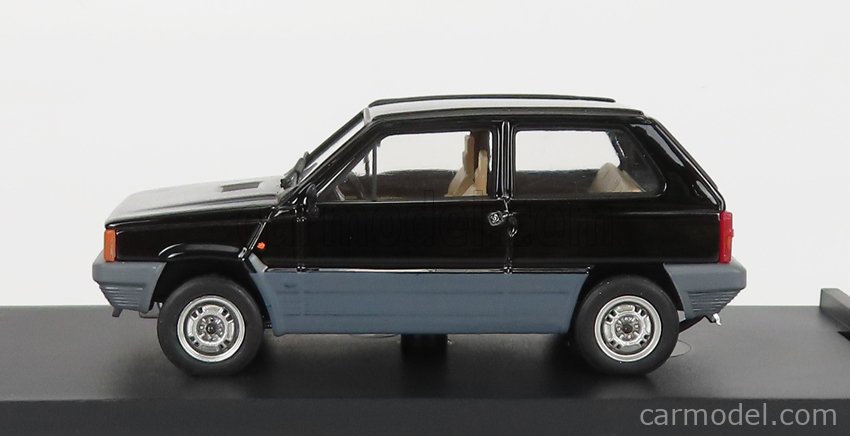 Fiat Panda 30 1 Series 1980 1:43 Brumm čierna Luxor - čierna