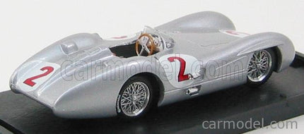 Mercedes Benz F1 W196C GP GB N°2 1954 Karl Kling 1:43 Brumm strieborná