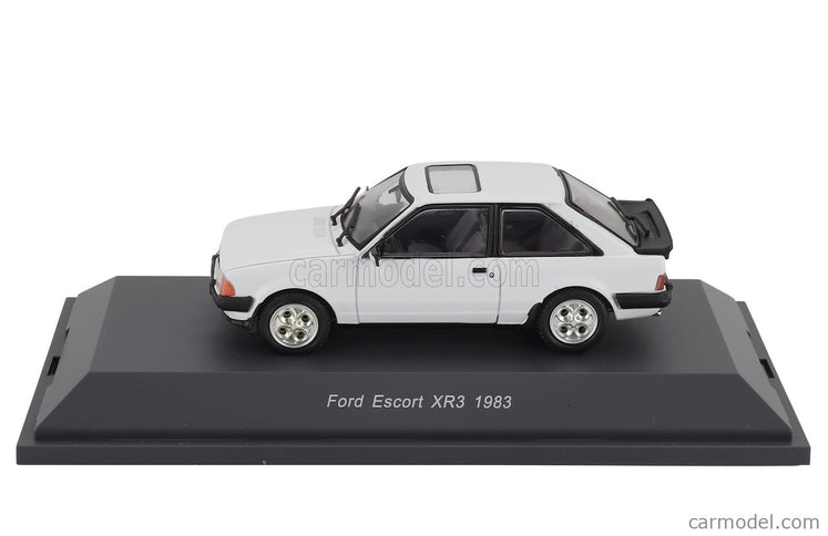 Ford Escort XR3i 1.6 1983 1:43 Schuco biela