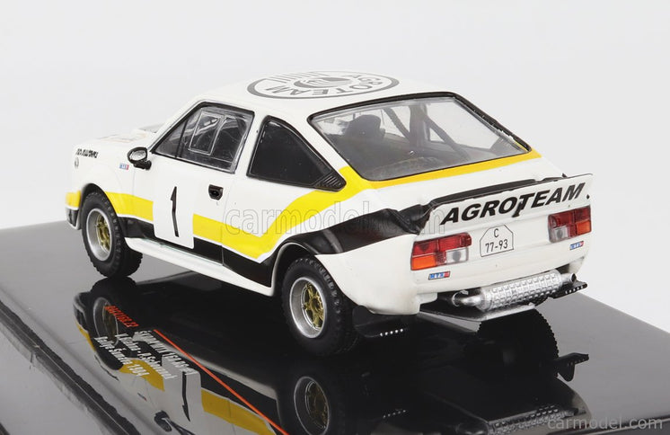 Skoda 160RS Mtx (night Version) N°1 Rally Sumava 1984 V.Blahna - P.Scovanek 1:43 IXO Models biela čierna žltá