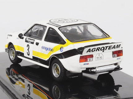 Skoda 160RS Mtx (night Version) N°3 Rally Valasskaa Zima 1984 V.Blahna - P.Scovanek 1:43 IXO Models biela čierna žltá