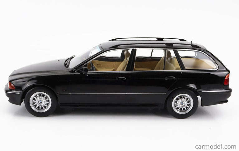 BMW 5-SERIES 520i (E39) Touring SW Station Wagon 1997 1:18 KK Scale čierna metalická