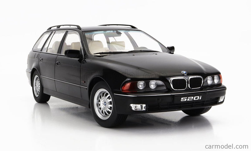 BMW 5-SERIES 520i (E39) Touring SW Station Wagon 1997 1:18 KK Scale čierna metalická
