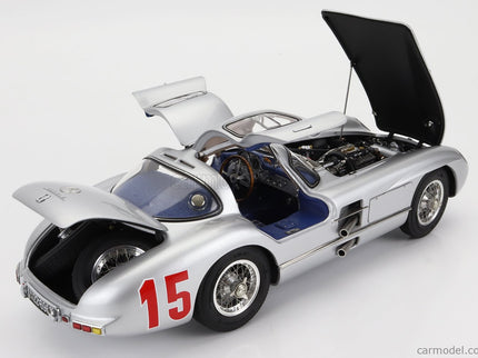 Mercedes Benz 300 Slr Uhlenhaut Coupe N°15 Sweden GP 1955 1:18 CMC strieborná