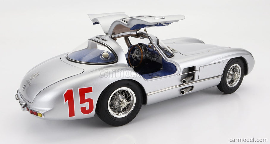 Mercedes Benz 300 Slr Uhlenhaut Coupe N°15 Sweden GP 1955 1:18 CMC strieborná