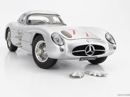 Mercedes Benz 300 Slr Coupe N T1 Rac Tourist Trophy 1955 1:18 CMC strieborná