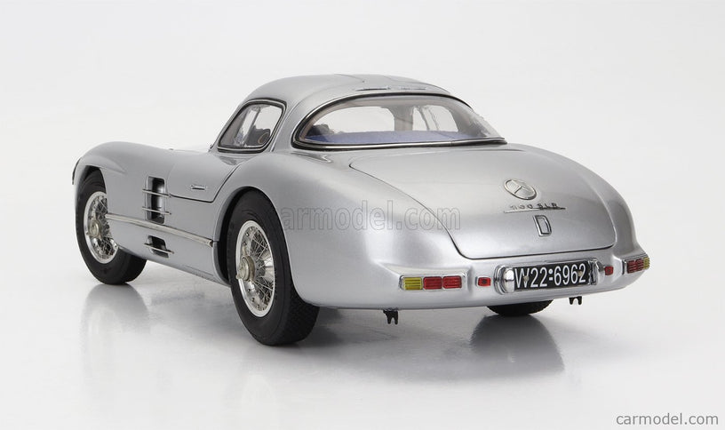 Mercedes Benz 300 Slr Coupe N T1 Rac Tourist Trophy 1955 1:18 CMC strieborná