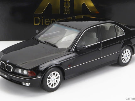 BMW 5-SERIES 528i (E39) Sedan 1995 1:18 KK Scale čierna