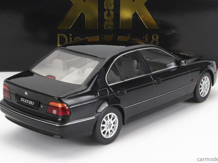 BMW 5-SERIES 528i (E39) Sedan 1995 1:18 KK Scale čierna