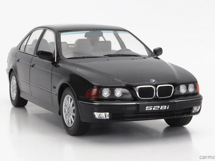 BMW 5-SERIES 528i (E39) Sedan 1995 1:18 KK Scale čierna