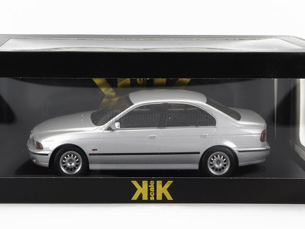 BMW 5-SERIES 530d (E39) Sedan 1995 1:18 KK Scale strieborná