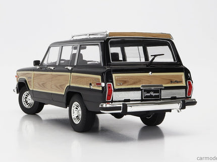 Jeep Grand Wagoneer 1989 1:18 KK Scale čierna Wood