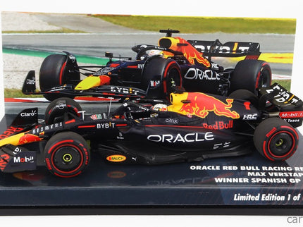 Red Bull F1 RB18 Team Oracle Red Bull Racing N°1 Majster Sveta Víťaz Spain GP 2022 Max Verstappen 1:43 Minichamps matná modrá žltá červená