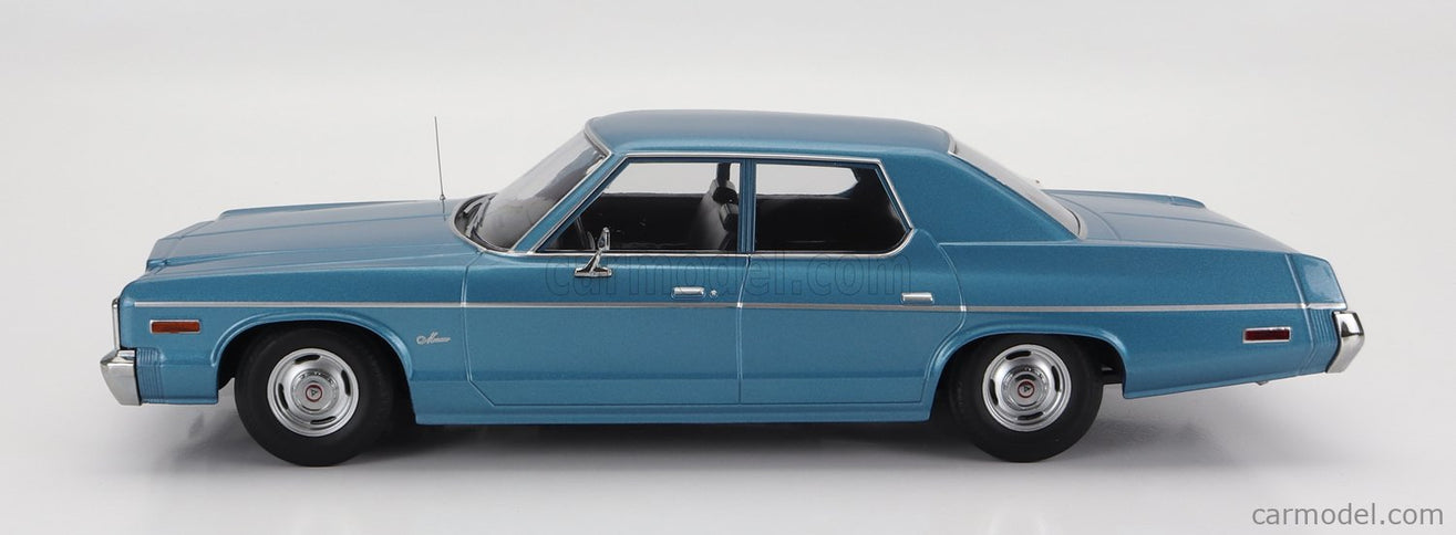 Dodge Monaco 1974 1:18 KK Scale svetlomodrá metalická