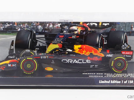 Red Bull F1 RB18 Team Oracle Red Bull Racing N°1 Víťaz Canadian GP Majster Sveta 2022 Max Verstappen 1:43 Minichamps matná modrá žltá červená