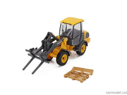 Volvo L25H Ruspa Gommata Tractor 2010 - Scraper 1:50 Bburago žltá čierna