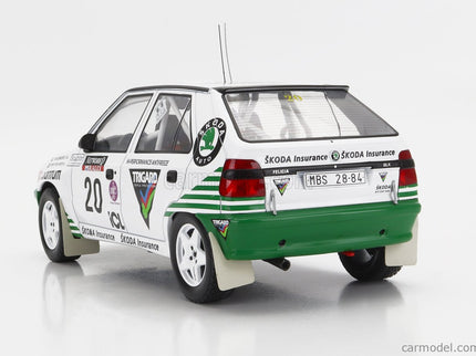 Skoda Felicia N°20 Rally Rac Lombard 1995 S.Blomqvist - B.Melander 1:18 IXO Models biela zelená