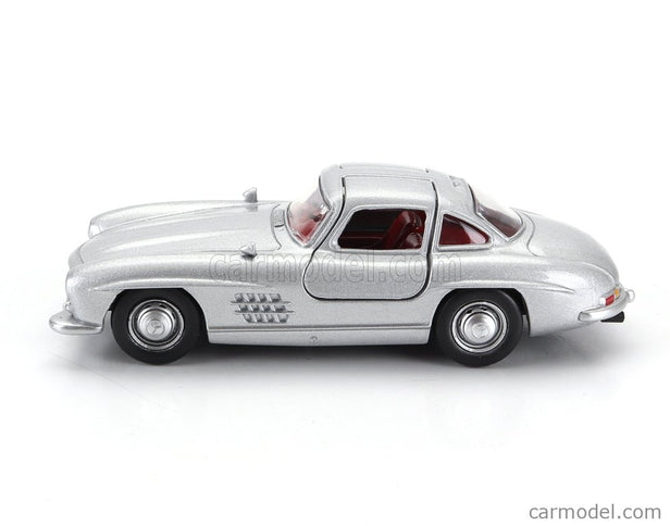 Mercedes Benz SL-Class 300SL Coupe (W198) 1954 1:43 Norev strieborná