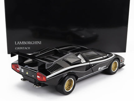LAMBORGHINI | COUNTACH LP500 R QUATTROVALVOLE 1982 | BLACK WHITE
