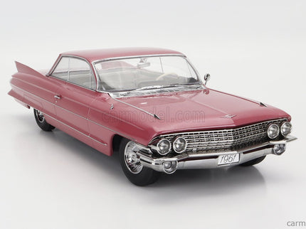 Cadillac Series 62 Coupe Deville 1961 1:18 KK Scale ružová