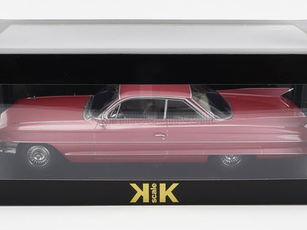 Cadillac Series 62 Coupe Deville 1961 1:18 KK Scale ružová