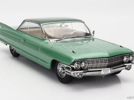 Cadillac Series 62 Coupe Deville 1961 1:18 KK Scale svetlozelená metalická