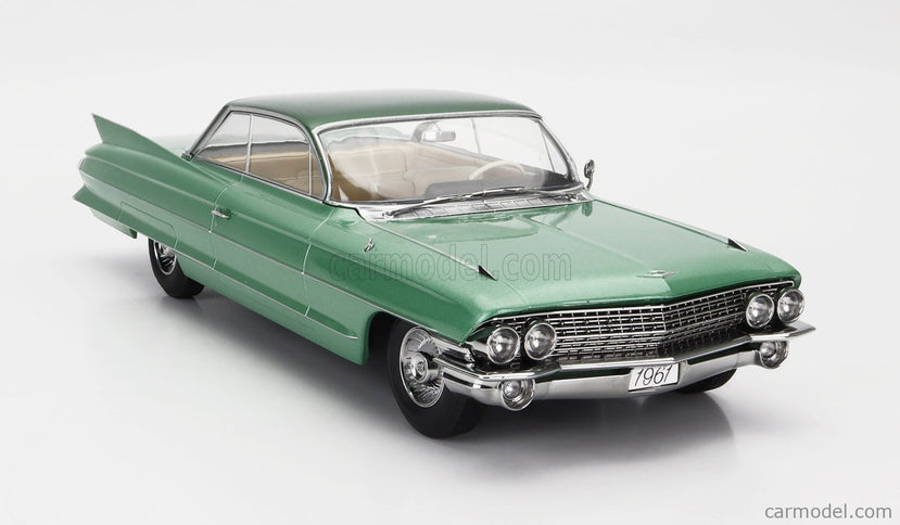 Cadillac Series 62 Coupe Deville 1961 1:18 KK Scale svetlozelená metalická