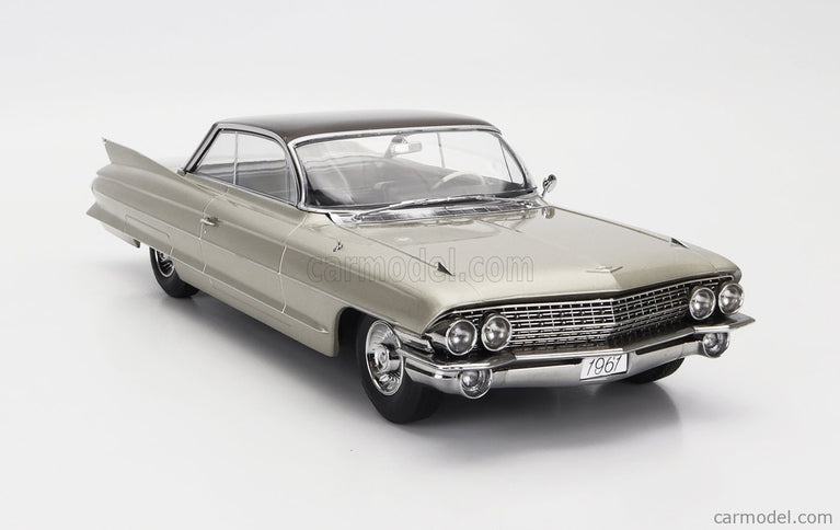 Cadillac Series 62 Coupe Deville 1961 1:18 KK Scale béžová hnedá